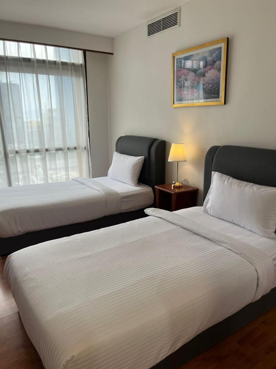 Luxhouz Suites At Times Square Куала-Лумпур Екстер'єр фото